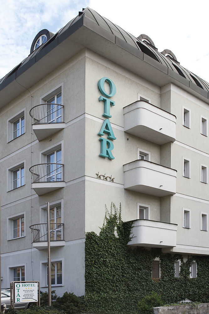 Hotel Otar Прага Екстериор снимка